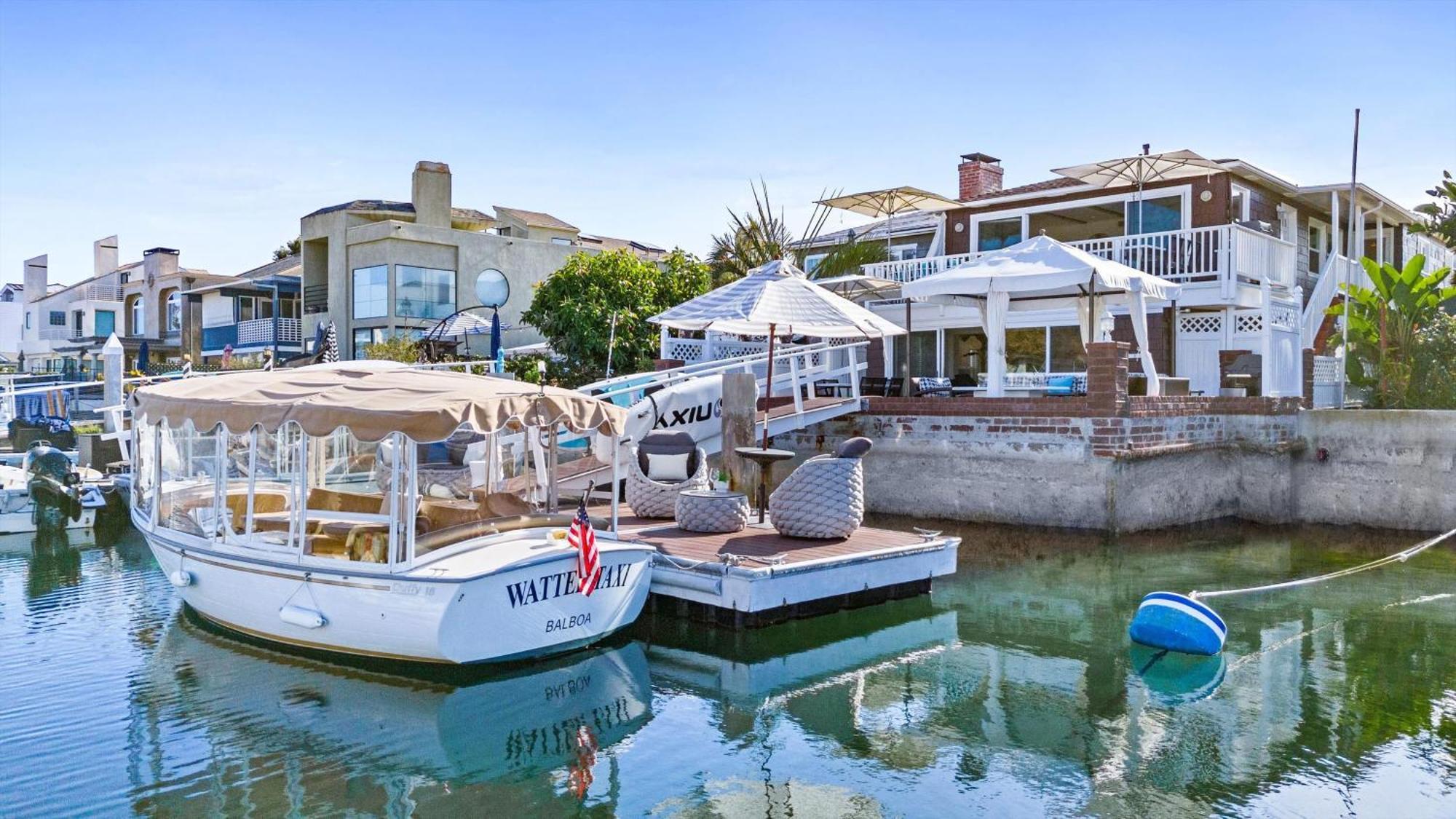 Magical Bayfront Home W Epic Dock On Peninsula Ньюпорт-Бич Экстерьер фото